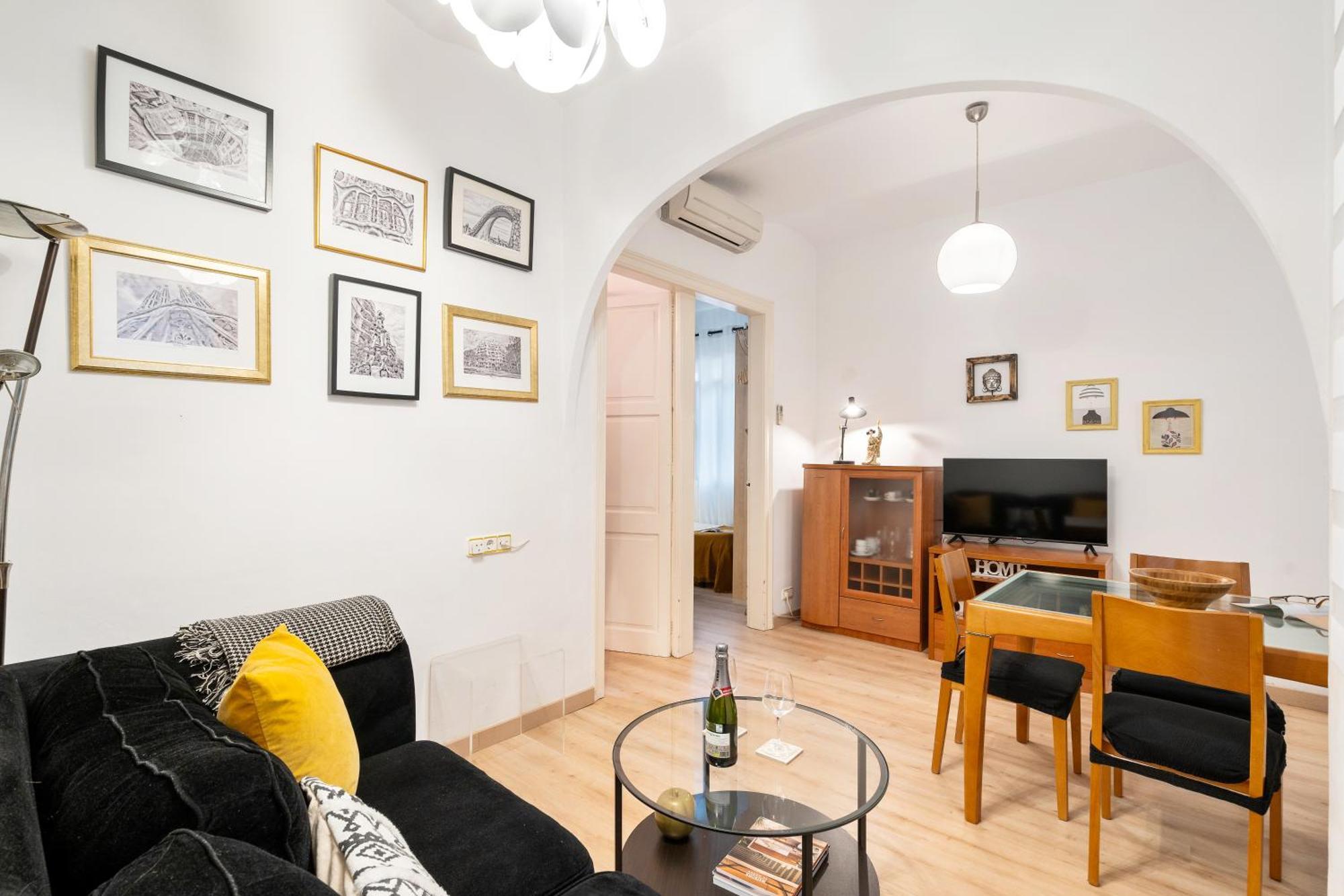 Апартаменты Fridays Flats Whisper-Quiet Near Sagrada'S Heart Барселона Экстерьер фото